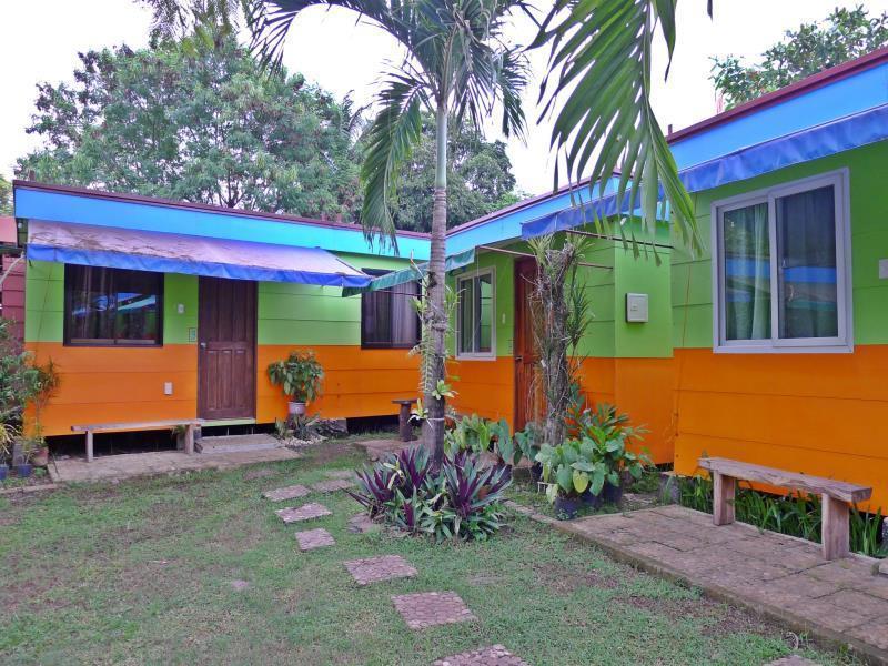 Oyo 671 Natua'S Cabin Пуэрто-Принцеса Экстерьер фото